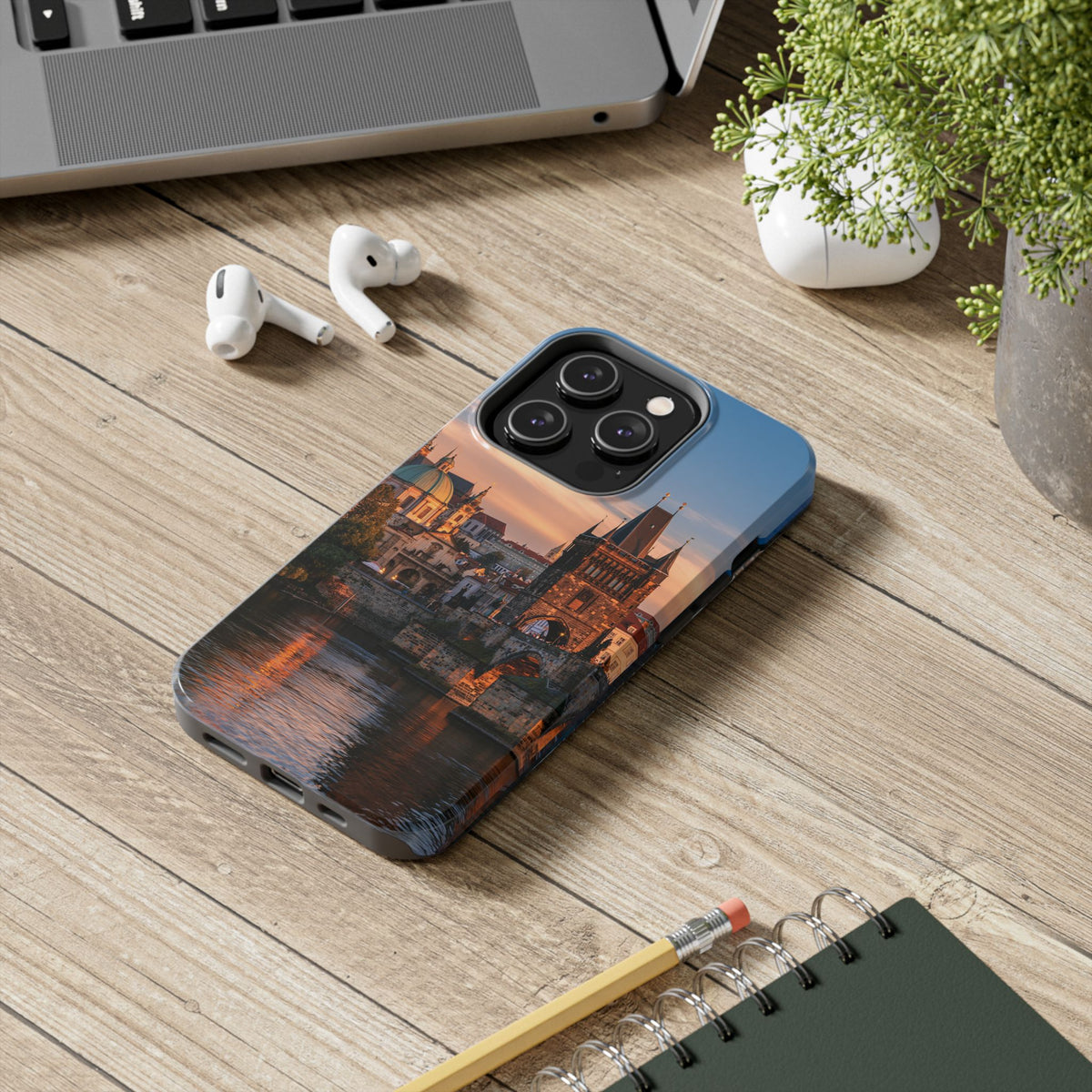 Funda Premium MINUX para iPhone y Samsung Galaxy - Praga